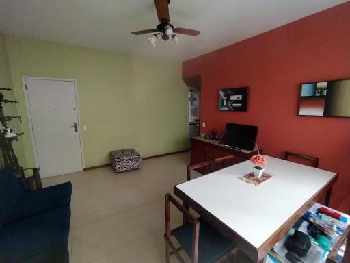 Regis House - Housity