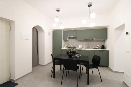 Room 47 Temporary Home - Hizvo
