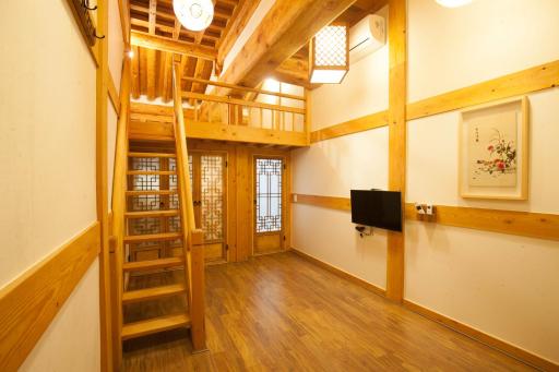Samlockhon Hanokstay - Housity