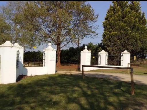 LionsGate Self-Catering Accommodation - Housity