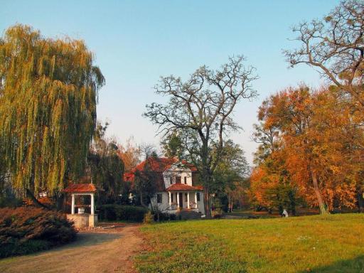 Dwór Jeziory Wielkie - Housity