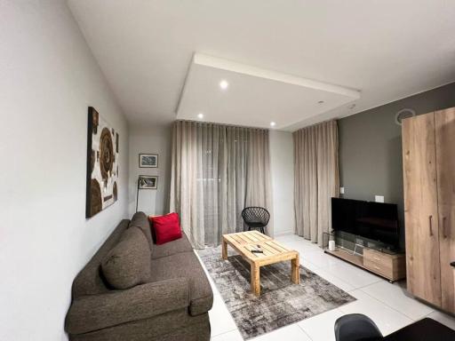 Spacious Apartment in The Median Rosebank - Housity