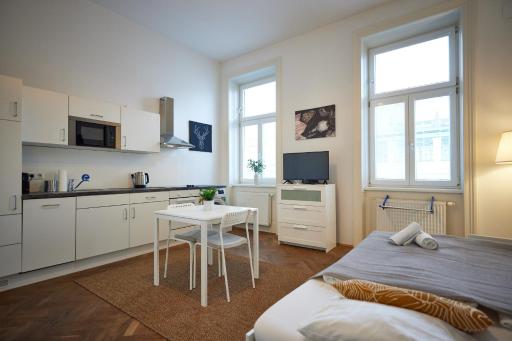 Nice Studio Close To Metro III - Housity