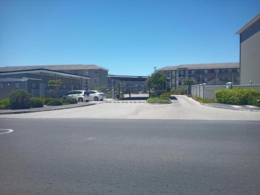 Dune Crest - 2 Bedroom Apartment - Housity