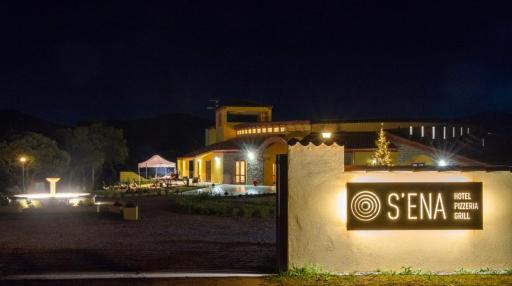 S'ena Hotel - Housity