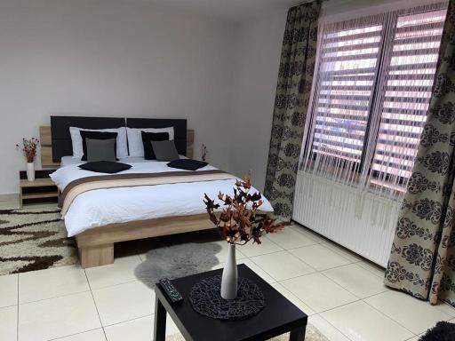 Aqua apartman 2 rooms - Housity