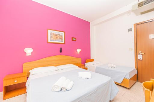 Hotel Arlino - Housity