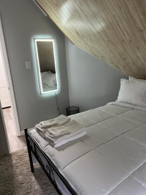 Santa Cruise Rooms - Housity