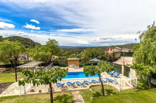 Catalunya Casas Divine and Delightful in Barcelona countryside Pool, Tennis, Billiards and More 50 km's to Barca! - Housity