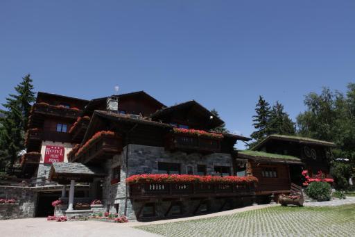 Hotel Petit Prince - Housity