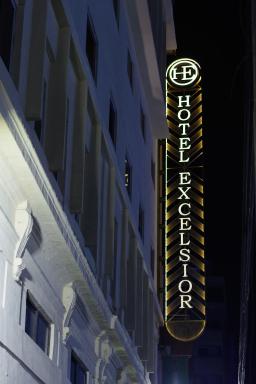 Hotel Excelsior Karachi - Housity