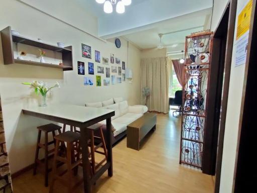 1 MINUTES TO TOWER SENTRAL INTAN HOMESTAY 6 ROOMS - Housity