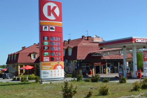 Hotel i Restauracja Jaskolka - Housity