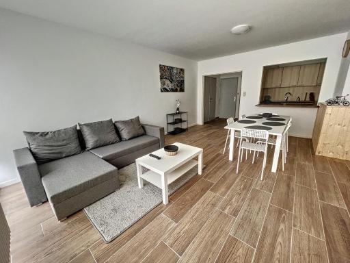 tirou 5 centre - gare - aéroport - Housity