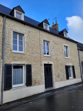 Gîte de charme avec SPA, salle de jeux, proche plage du débarquement - Housity