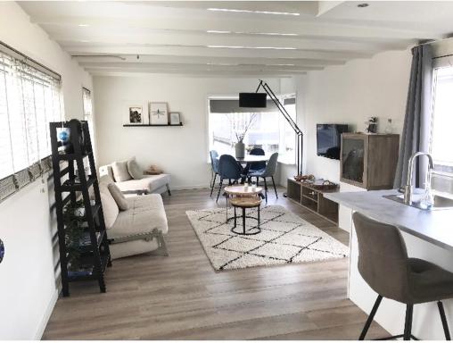 Travel Proud Quiet Waterloft near Amsterdam and Schiphol WS17 - Housity