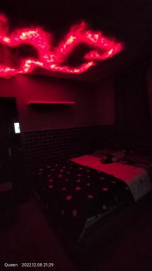 Queen Modernland Apartement - Housity