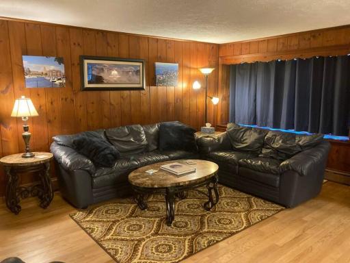 Tonawanda’s Coziest Cottage - Housity