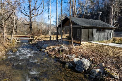 The Cottage At Greenbriar Creek - Housity