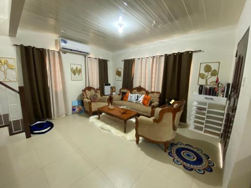 Penelope's Villa - Housity