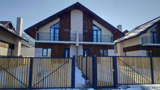 Skiing Bakuriani - Housity