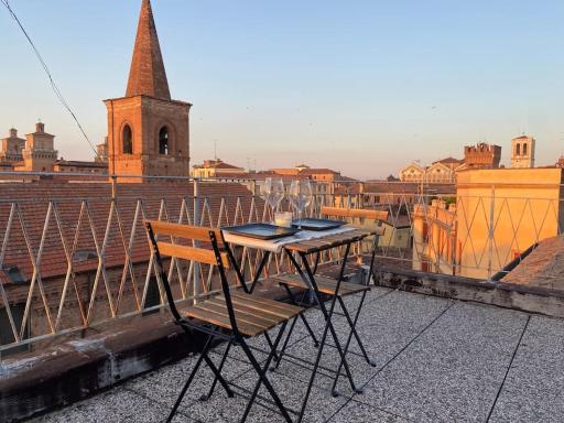 TRILOCALE DUOMO + TERRAZZO panoramico cond. - Housity