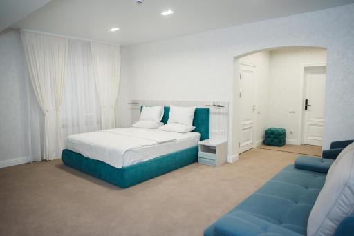 Hotel VinoGrad - Housity
