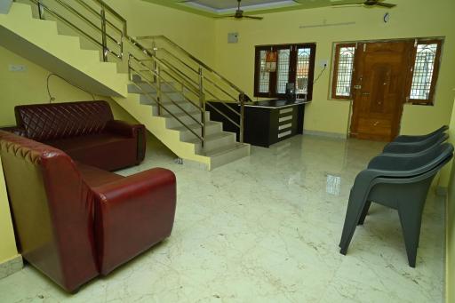 Hotel Ns Guest Inn - Housity