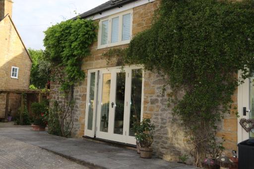 The Old Milking Parlour at Knapp Farm - Housity
