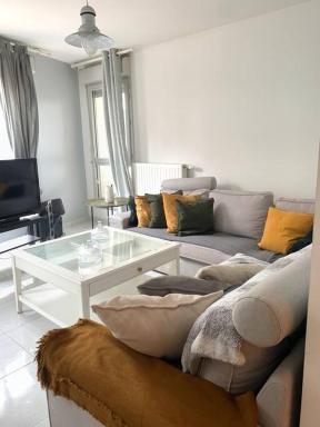 Appartement moderne et spacieux proche Paris - Housity