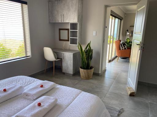 Tulip On The Bay - Housity