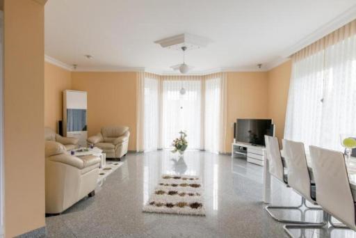 Private House - Housity