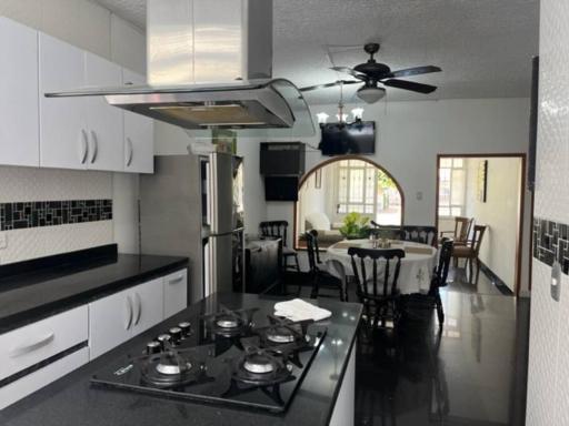 Hermoso y acogedor apartamento en excelente zona. - Housity