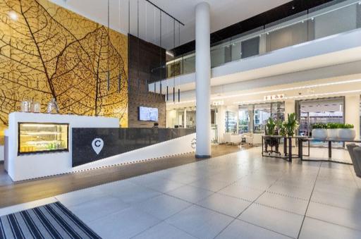 Menlyn Maine Trilogy Apartment 1010 - Housity