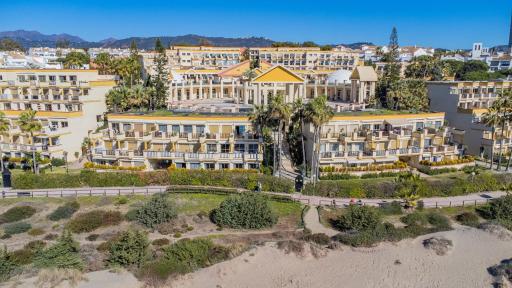 Cubo's Romana Playa Luxury Apartment 612 Beach - Housity