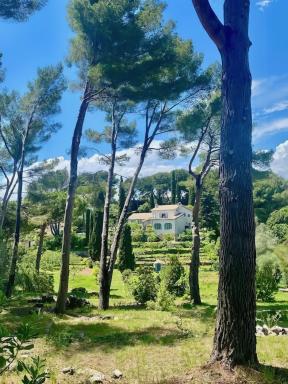 Domaine des Encourdoules villa luxueuse et raffinée sur un hectare face à la mer - Housity