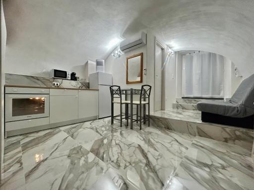 Cave House Apartment - Housity