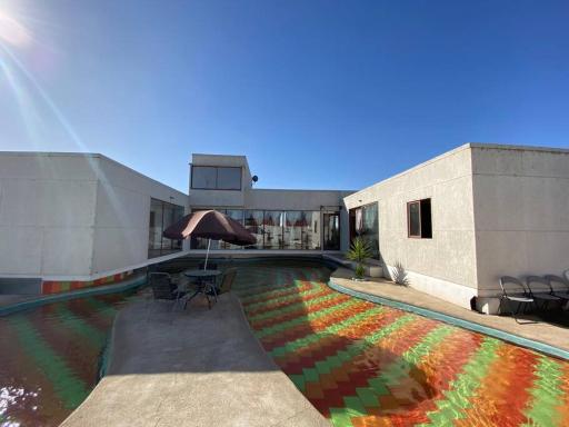 Casa en parcela con dos piscinas en Lo Solar - Housity