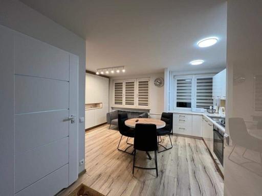 MW3 Apartament - Housity