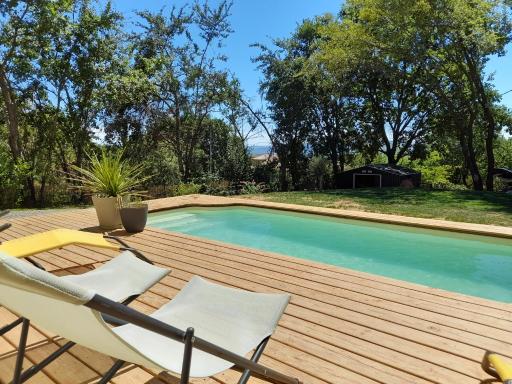 Charmante maison à Payzac avec piscine privée et Clim - Housity