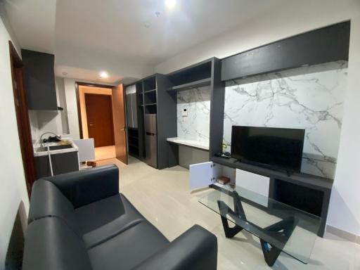 Spacious Apartment at Grand Lagoon Sungkono - Housity