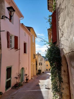 Maison Chezanne - Housity