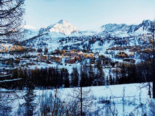 Magnifique Apt 4 pers * Local à ski * Pieds pistes - Housity