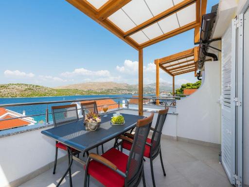 Apartments Gulin - Housity