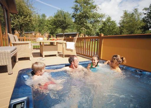 Cheddar Woods Resort and Spa - Housity