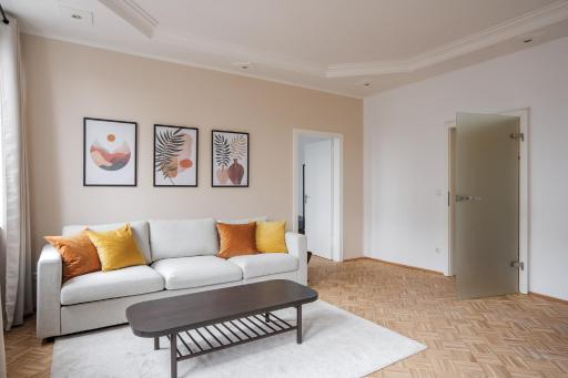 Design City Apartments - Workspace & Kitchen - Messe DUS - Hizvo
