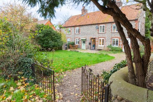 Sunny Beck Cottage - Norfolk Cottage Agency - Housity