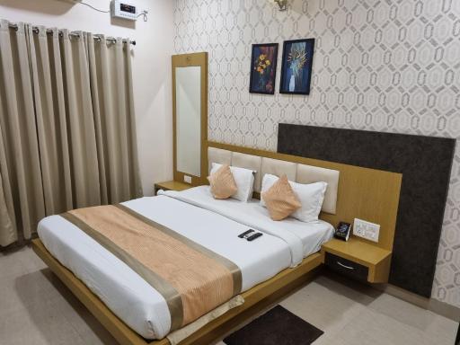 THE SHABARI Hotel & Resort - Housity