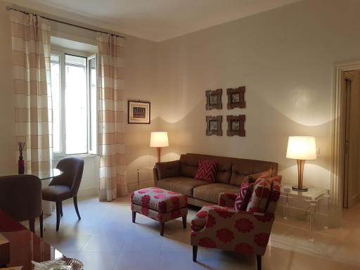 Popolo square deluxe flat - Housity