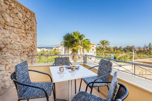 Niki's Studios with partial sea view - Housity